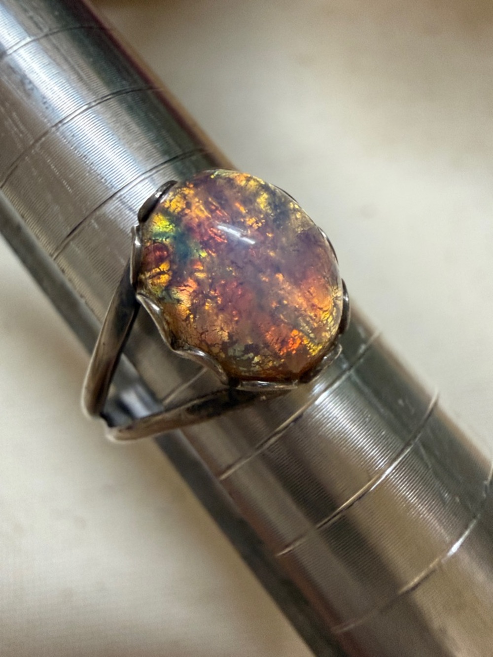 Sterling Silver 925 Opal Statement Ring Iridescent Multi-Color Ring size 5 1/2 - Picture 5 of 9